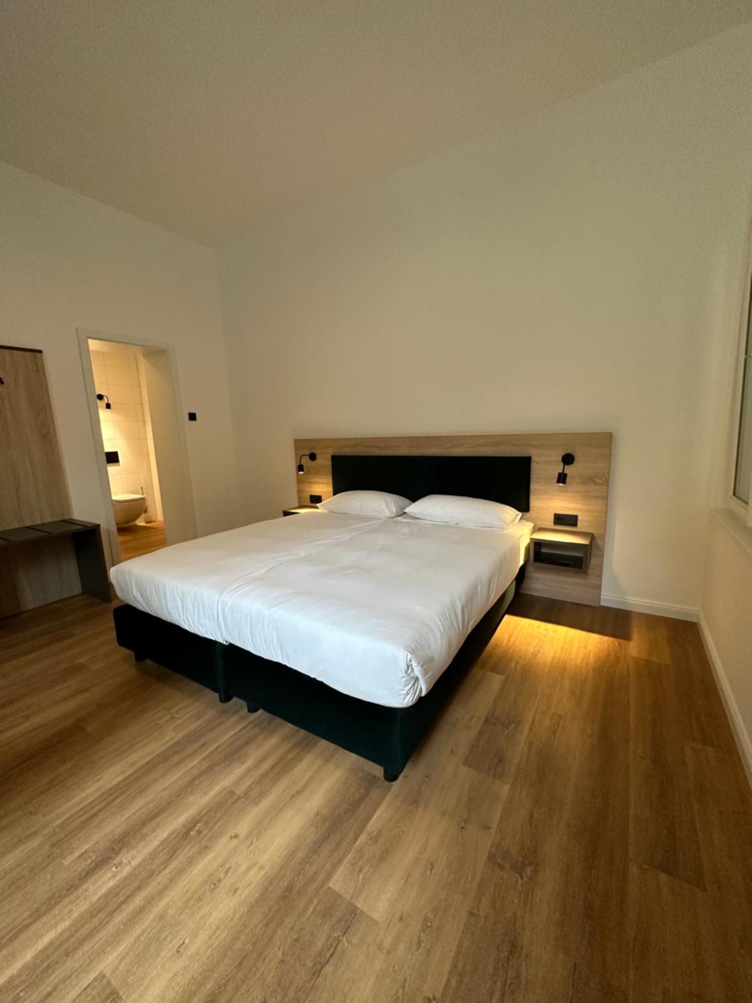 Hopfenhotel Am Adenauerufer Bamberg Zimmer foto